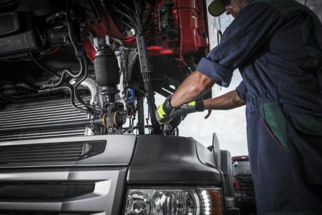 Entretien et réparation de vos véhicules poids lourds toutes marques